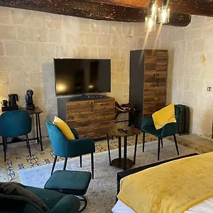 Bed and Breakfast Babel, Βαλέτα